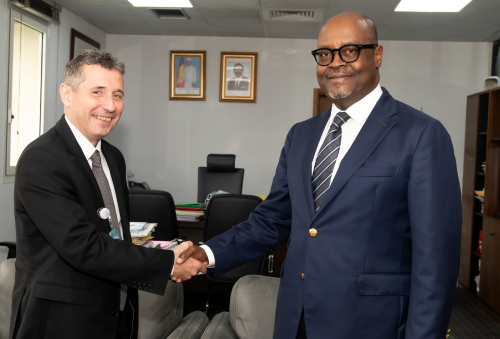 Jean-Paul SIMO NJONOU, Directeur Général de COTCO et Éric JOSSERON Directeur Général de PetroChad Mangara Ltd.