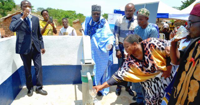 De l'eau potable pour les populations de Biboko